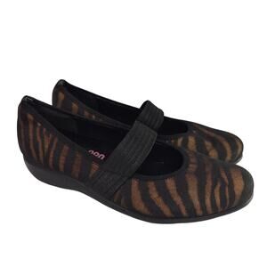 Munro zebra print  Mary Jane ballet flat 6W
